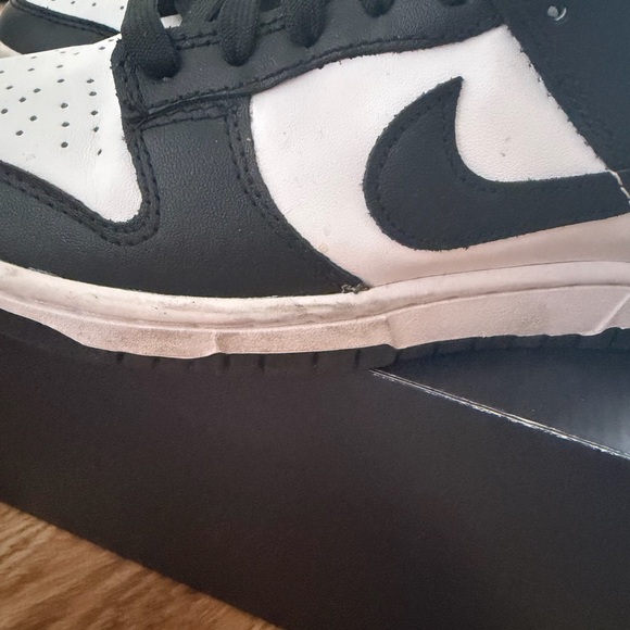 NIKE Dunk Low Retro - Picture 3 of 5